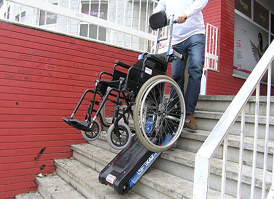 Silla salvaescalera manual elevador tipo oruga